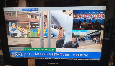Jornalista Nuno Pereira da SIC envolvido em direto numa altercação com adeptos