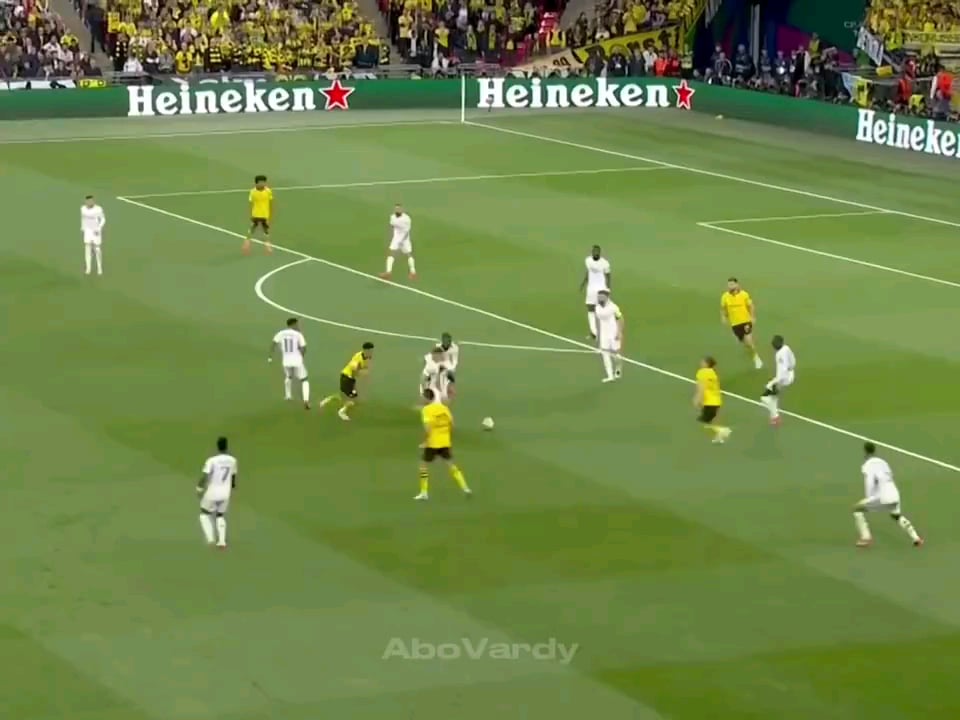 Mendy vs Dortmund. Fucking goat 🔥