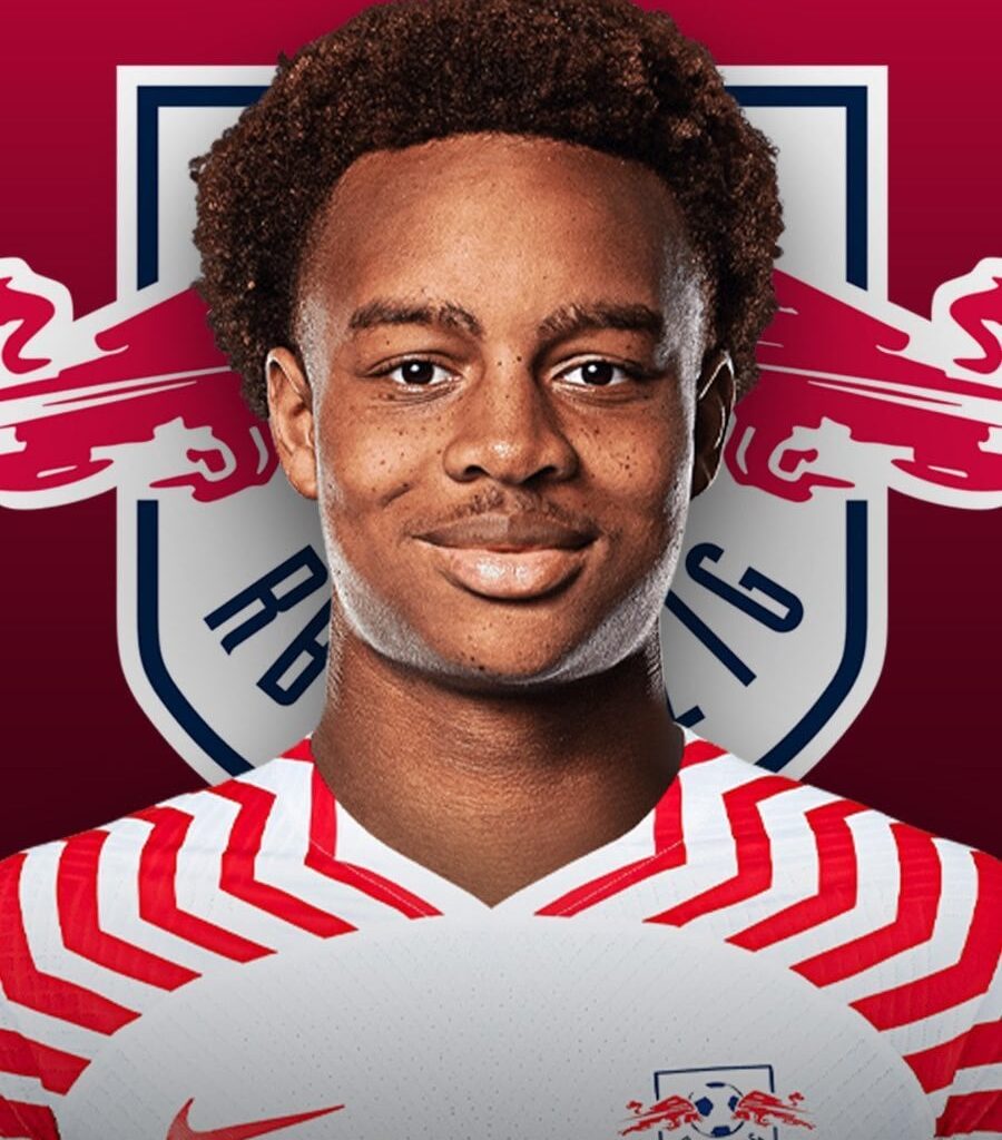 RB Leipzig hat das Rennen um Assan Ouedraogo gewonnen. Vertrag bis 2029, Leipzig aktiviert die Ausstiegsklausel in Höhe von 10 Millionen. Eine Leihe zurück zu Schalke ist nicht komplett ausgeschlossen.