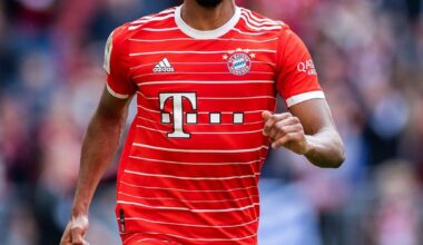 JUST IN: Kingsley Coman is on PSG’s list and initial talks have already taken place with Coman. The Frenchman is open and considering returning to PSG.   Bayern is also open to selling him; his price tag is € 40-50M.  @Plettigoal ,  @kerry_hau