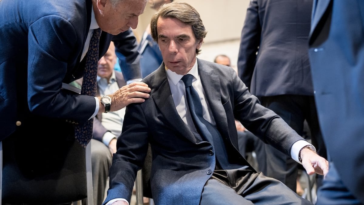 Aznar alienta la movilización contra el Gobierno: “España está pendiente de que los españoles dejen de ser espectadores”