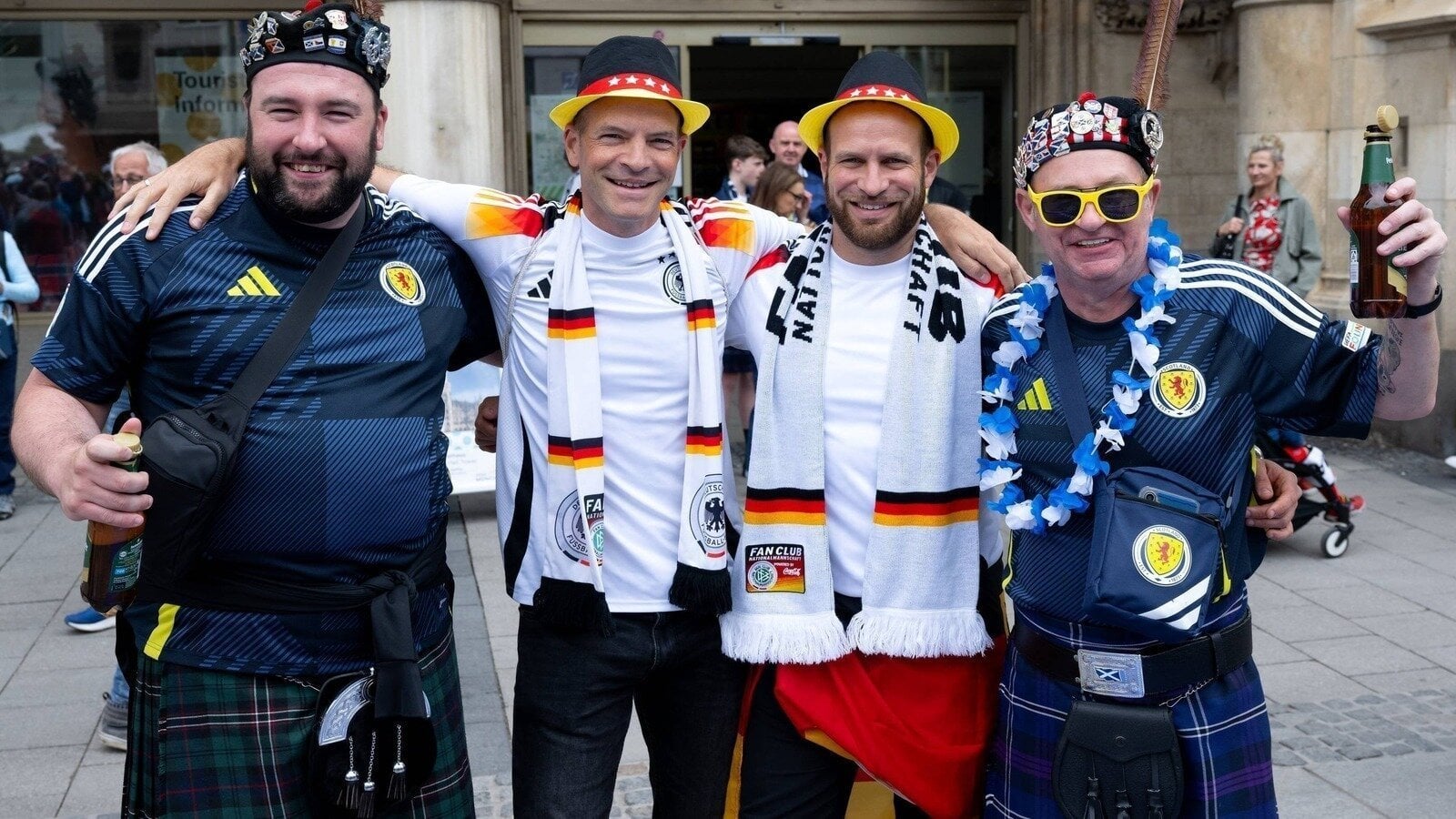 Online-Petition, die ein jährliches Freundschaftsspiel zwischen der deutschen und der schottischen Fußballnationalmannschaft fordert.