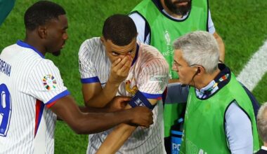 France narrowly beat Austria with 1-0 and equal Oranje's point tally