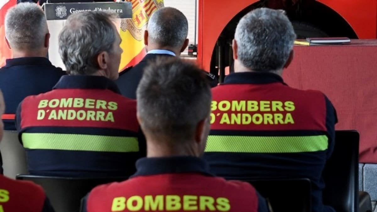 Andorra i Catalunya formalitzen l'acord de col·laboració entre els cossos de bombers