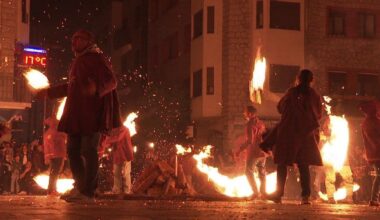 Foc, llum i bruixes en la nit més màgica de l'any