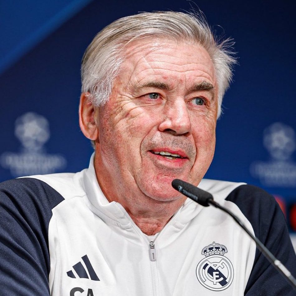 Carlo Ancelotti: “I already told Toni Kroos… if he changes his mind, maybe in the next months, just one phone call and we start again!”.