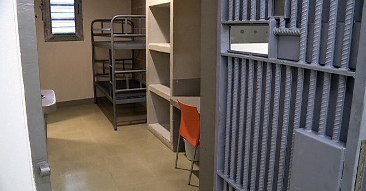 L'ambaixada espanyola i el Raonador mostren el seu suport al monitor d'Snow en presó fa vuit mesos per CBD