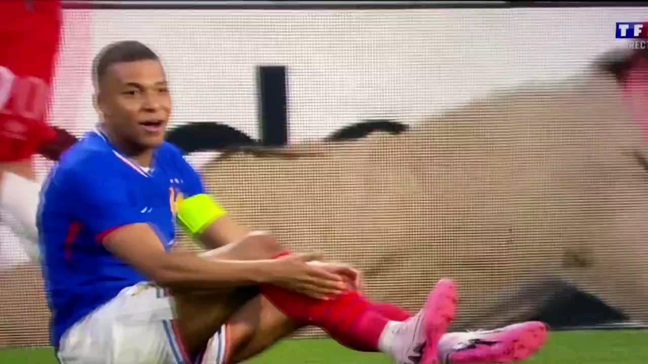I can't wait to see his reactions when that madlad Rudiger will start to do weird shits with him😭