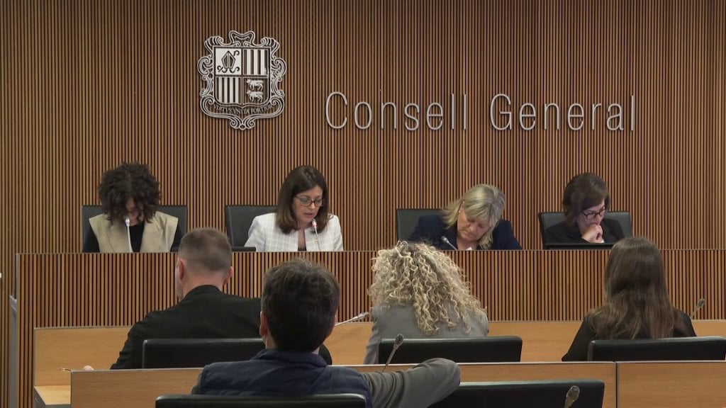 L'adhesió a l'Organització Internacional del Treball, sobre la taula