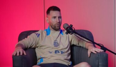 [@AlbicelesteTalk] Messi talks about Pep and the day the "false nine" was born against Real Madrid in 2009:"I found out about the false 9 the day before the match. That afternoon at the training ground,Pep told me: 'I want to play with a false 9, so the central defenders won't have a reference point