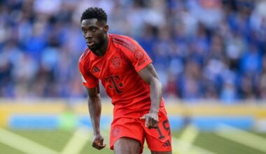 Bayern have decided to go with Alphonso Davies into the final year of his contract and take the risk of him potentially leaving on a free. Davies' demands are currently still too high. The club will see during the season whether it would be possible to extend his contract [@Plettigoal]
