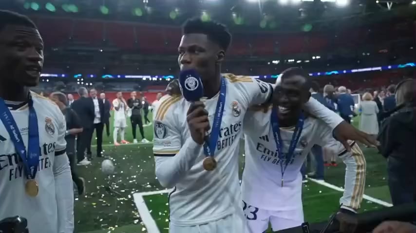 Camavinga on his shot: "When I received the ball I remember my dad when he used to tell me "Shoot! Shoot!". And Vini tries to speak french 😂😂