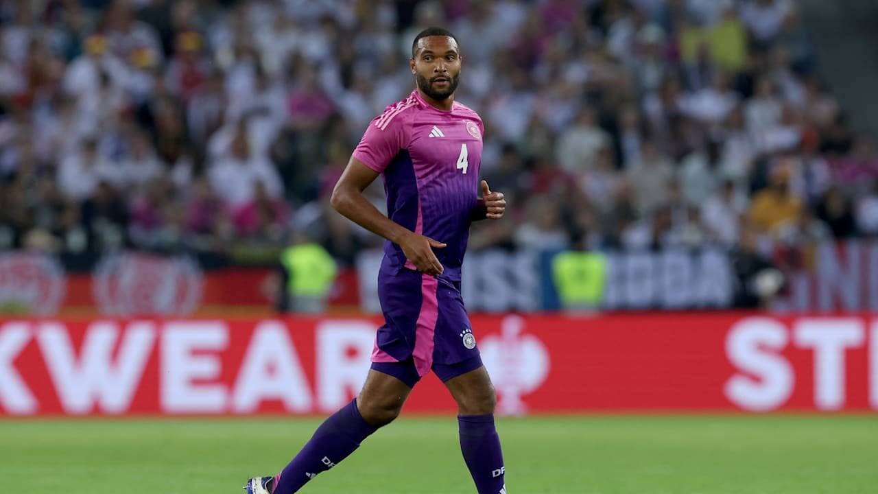 Erste Gespräche zwischen Bayern und Leverkusen haben stattgefunden. Bayern wäre bereit, bis zu 25 Millionen für Jonathan Tah zu bezahlen, Leverkusen fordert 40 Millionen