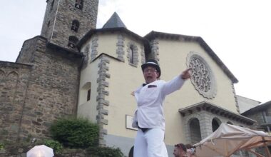 A l'espera de la reunió amb Govern