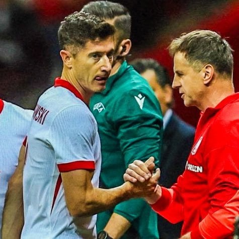 Robert Lewandowski will miss the game against the Netherlands