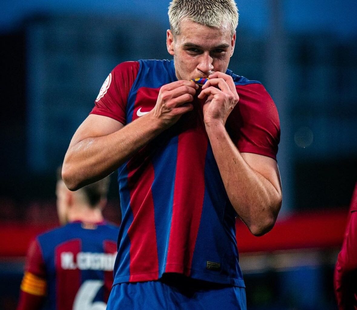 Chelsea are advancing in talks to sign Marc Guiu by triggering €6m release clause.  The agreement with Guiu on long term deal is getting closer, Bayern overtaken after positive talks this weekend.