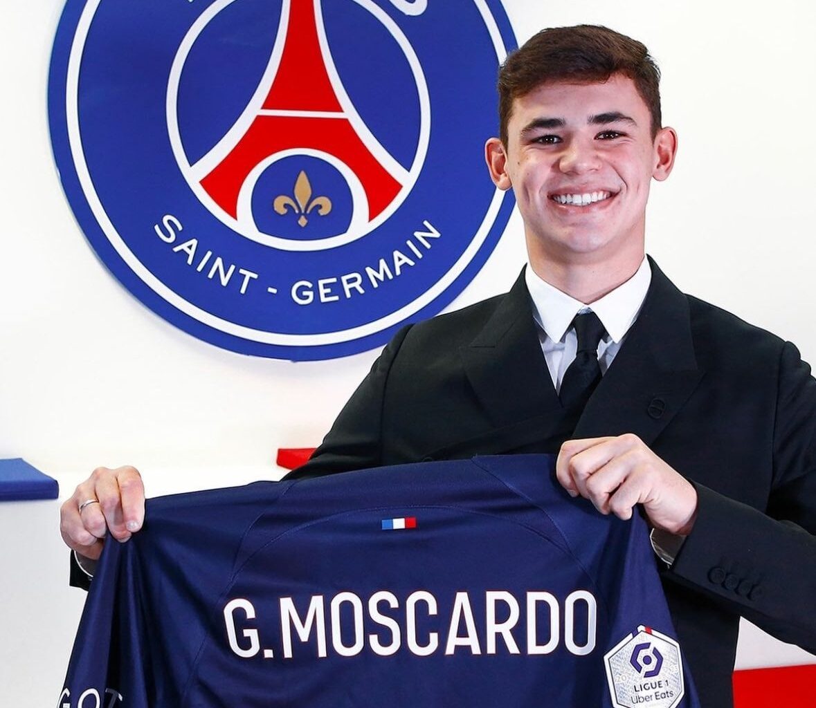 [Romano] Paris St Germain are not planning for Gabriel Moscardo to stay at Corinthians on loan, despite reports.  PSG intention remains clear with Brazilian midfielder to join the club this summer.
