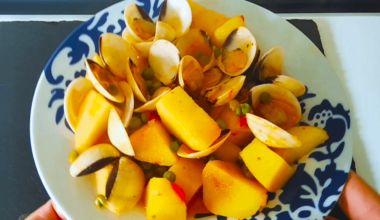 Stewed Potatoes with Clams