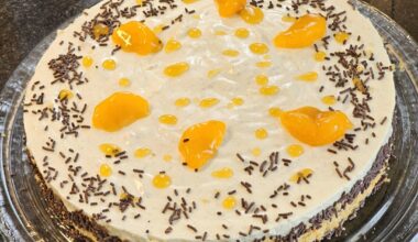 Homemade tangerine and cream cheese tart (no baking required) ― ingredients last picture (chronologically the first one ;)