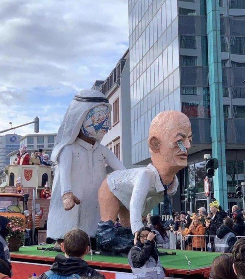 A statue of FIFA President Gianni Infantino was spotted in Frankfurt.