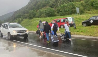 Hi han més articles avui -06/04/2024. Aqui estan tots els titulars que he trobat...