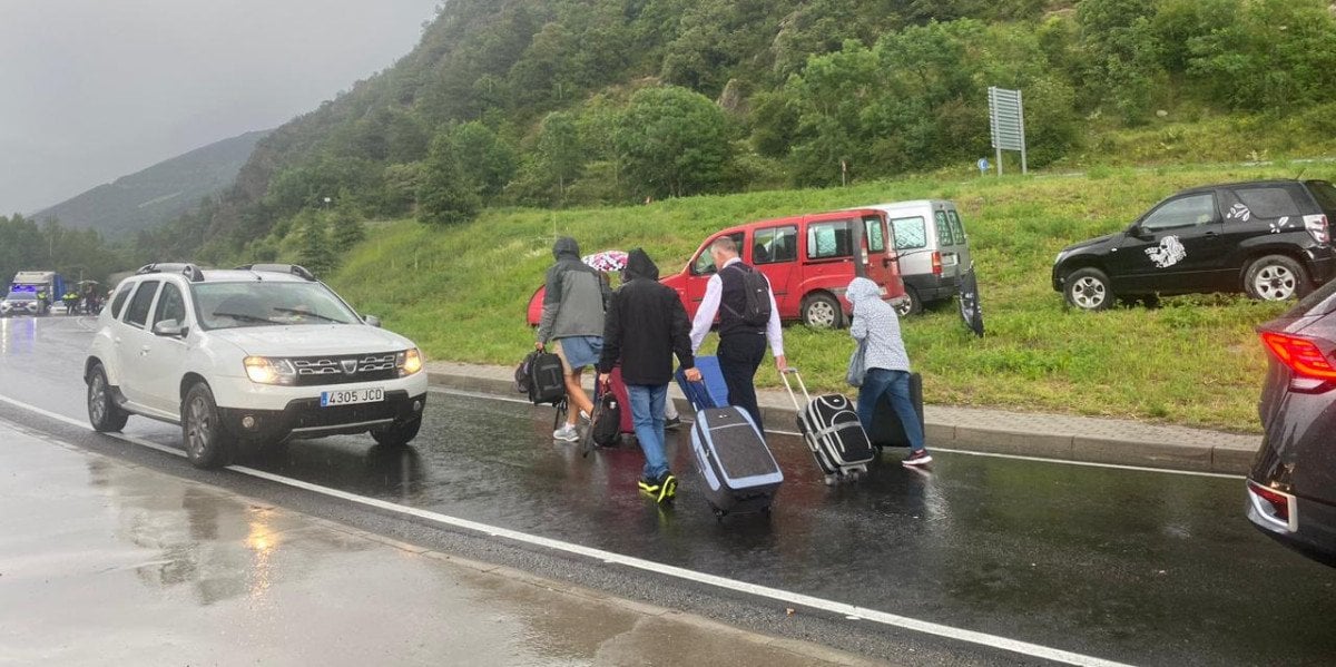 Hi han més articles avui -06/04/2024. Aqui estan tots els titulars que he trobat...