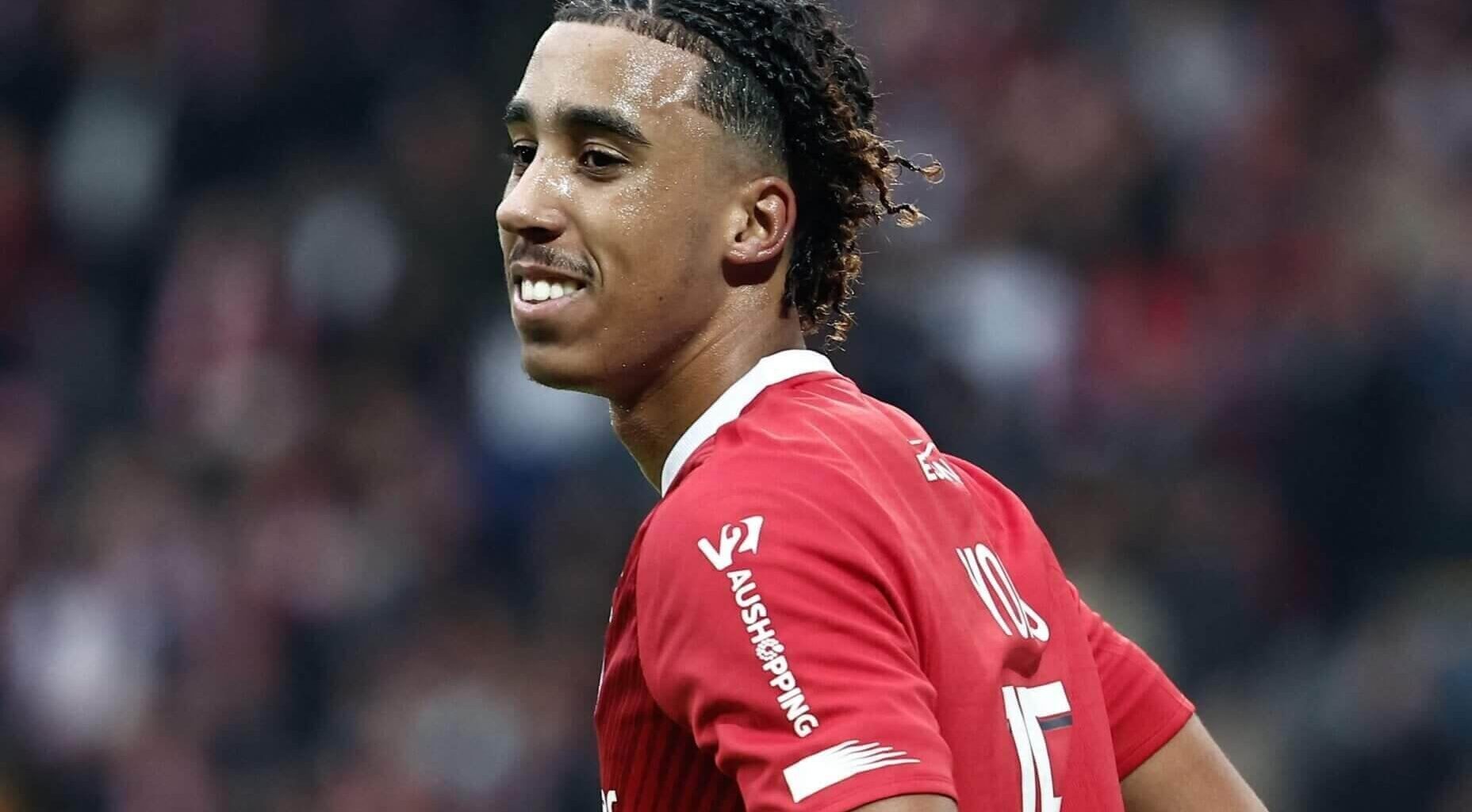 [TheAthletic] Leny Yoro informs Real Madrid he wants to join club, and should the move progress he would join the club either this summer or next, depending on whether Madrid and Lille can strike a deal. Lille wants €60M while Madrid don't want to spend above €30-€40M mark.