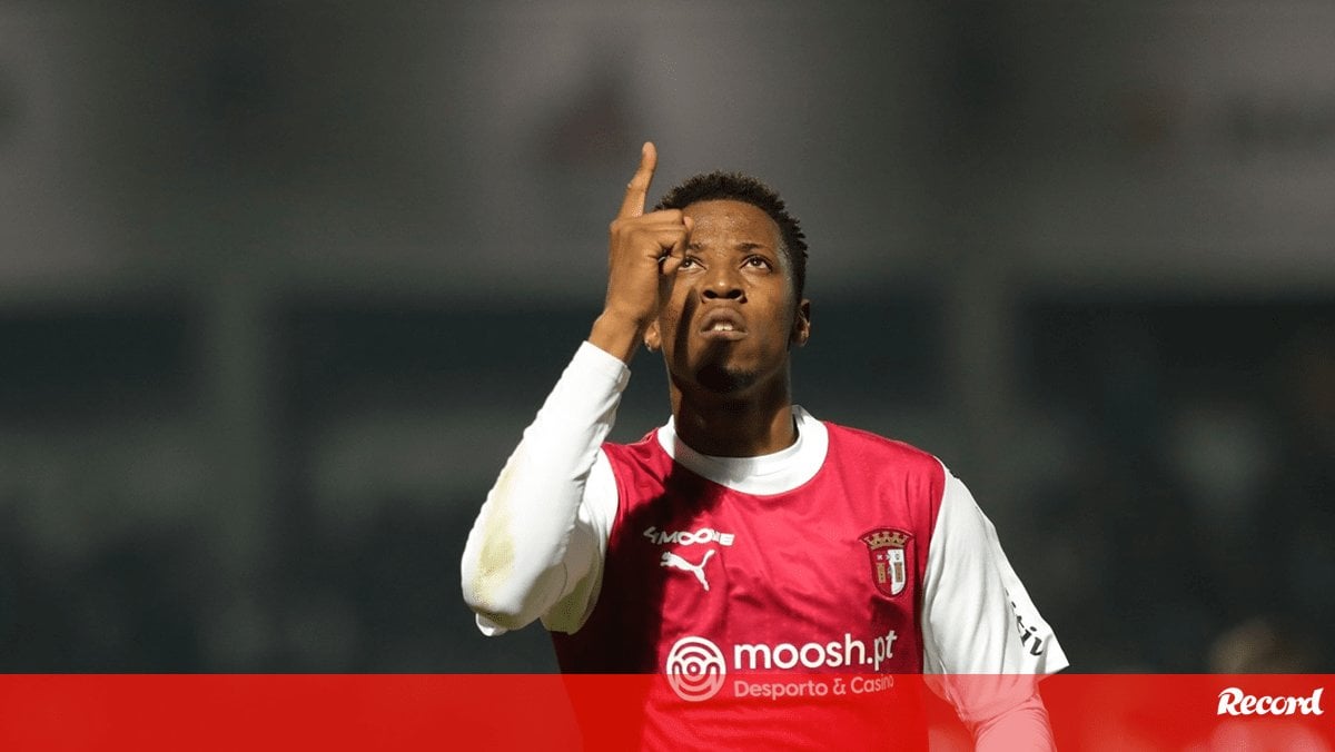Simon Banza pode mesmo ir para as Arábias
