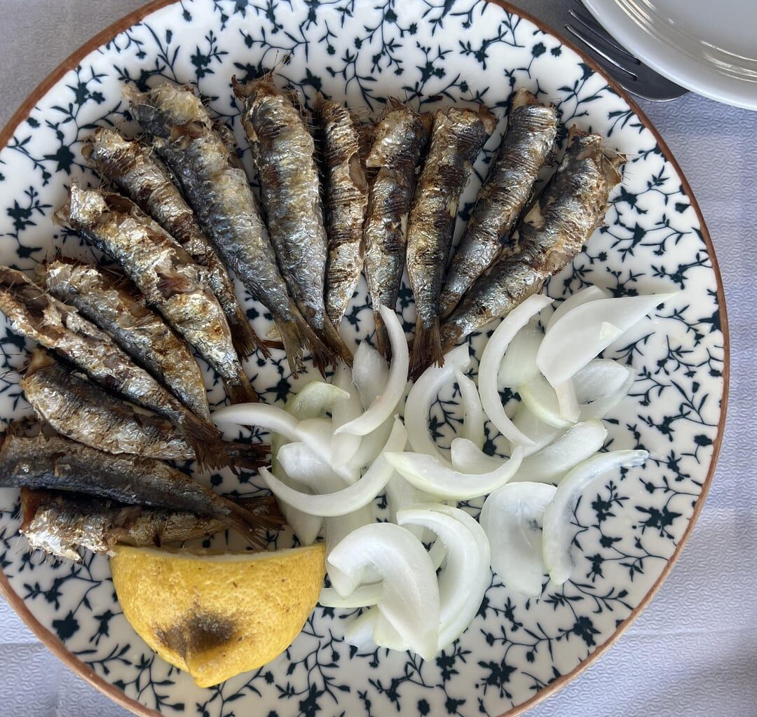 From Sardines to Potatoes with Oregano. From Onions to Pork Chops. Hallo/Salut from Skiathos, Ellada.
