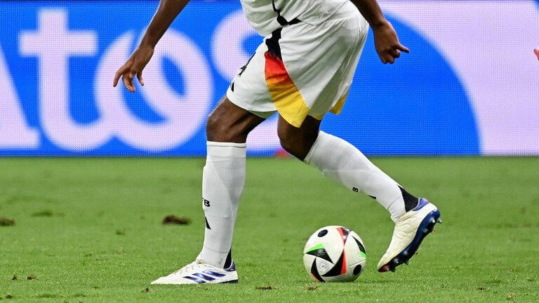Fußball: Rassismus auf vielen Ebenen