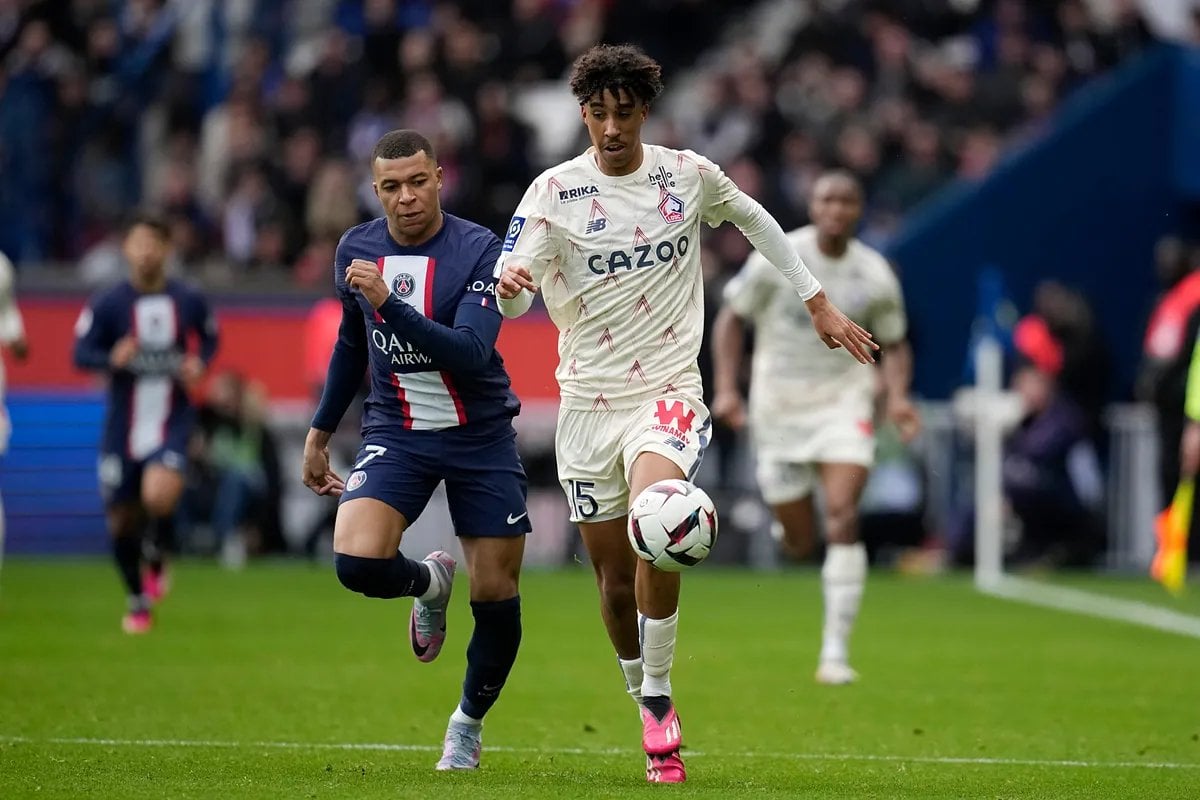Manchester United have made an offer close to €60m for Leny Yoro, a figure that Lille set for this transfer. Real Madrid have already told the player and his agent that they have to wait, that they have to resist the temptation of a higher offer if they really want to join their club.