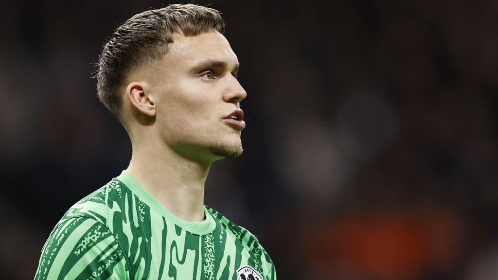Koeman opts for Verbruggen as first goalkeeper Oranje at European Championships