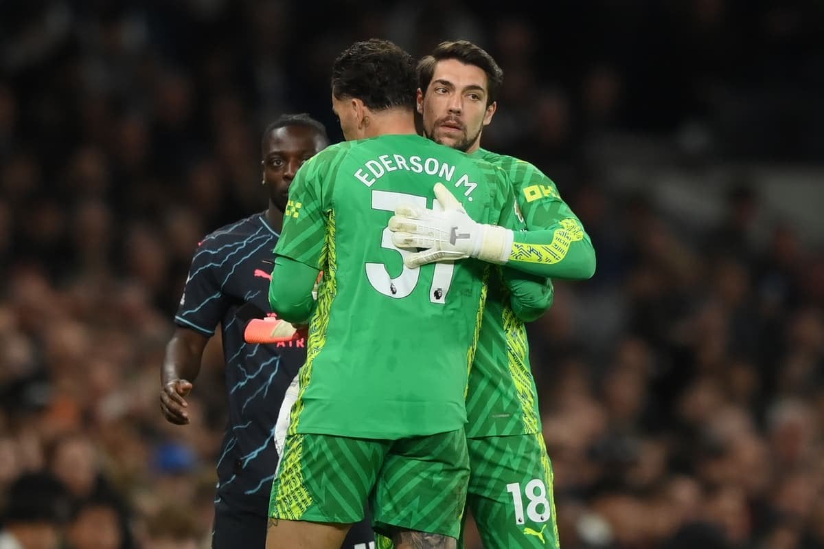 [Michael Plant] Stefan Ortega expected to sign a new deal at #mcfc. Adds further scrutiny to Ederson's future at the club.