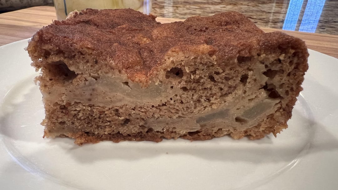 Deliciously Spiced Apple Cake Made with Freshly Canned Apples