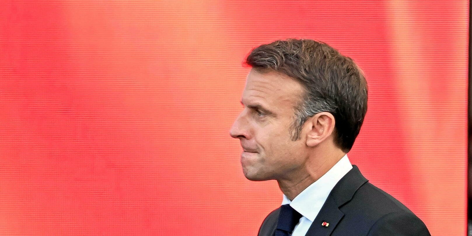 Article 16 de la Constitution : pourquoi Emmanuel Macron ne doit même pas y songer