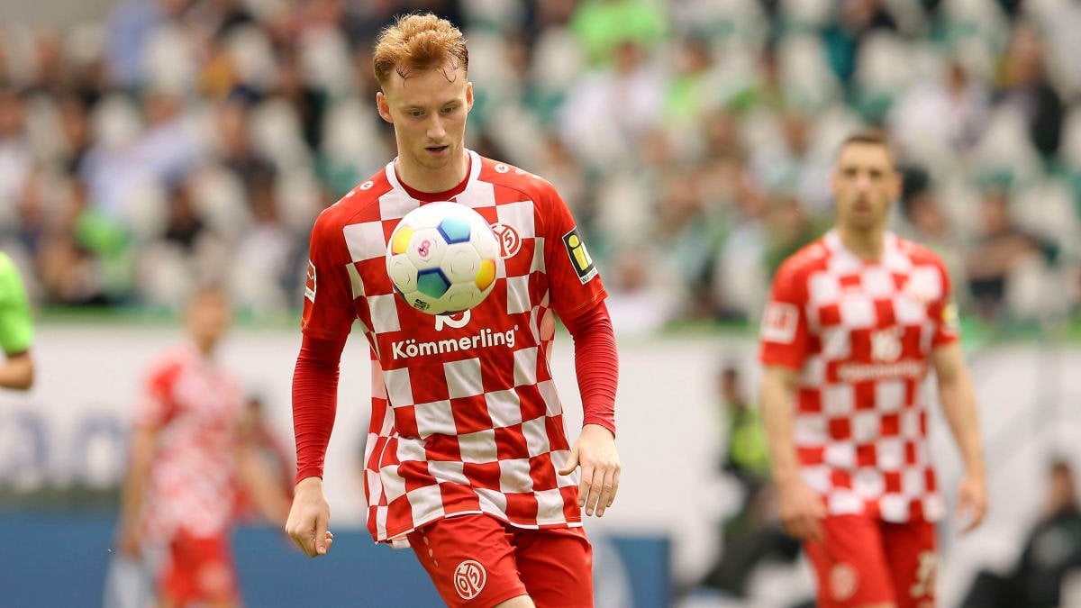 Van den Bergs klare Ansage im komplizierten Transferpoker