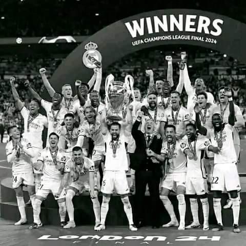 Back in the days, long time ago, when we won our last UCL 😭 i hope we get ourselves together this season and get some decent players , a good manager and why not qualify to the ucl 1/16 .. everything is possible just we need to believe 💪💪💪