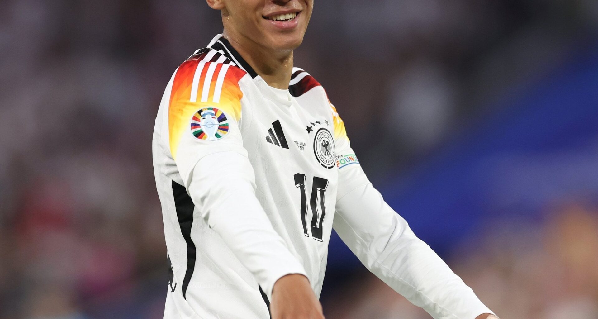 Bayern have prepared everything since March/April to extend Jamal Musiala's contract. The club will make a 'really special' proposal to Musiala in terms of salary. Talks with the player's agent will resume after the Euros.[@FabrizioRomano]