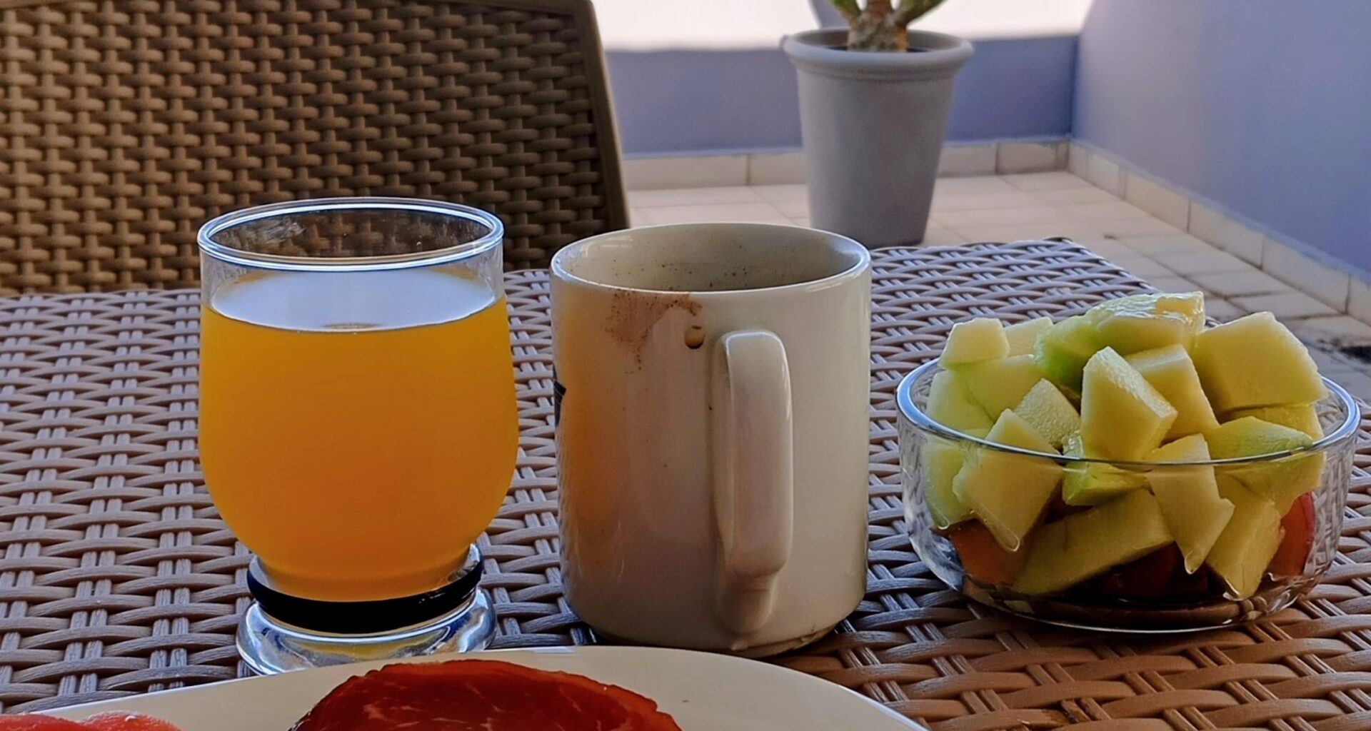 Breakfast with a view (Sarandë, Albania)