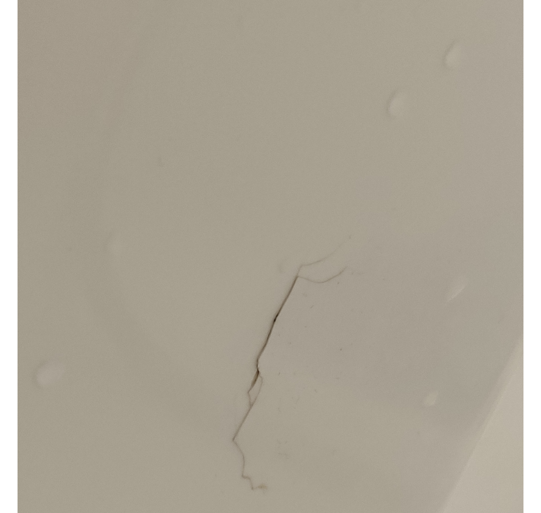 Crack in the bathtub