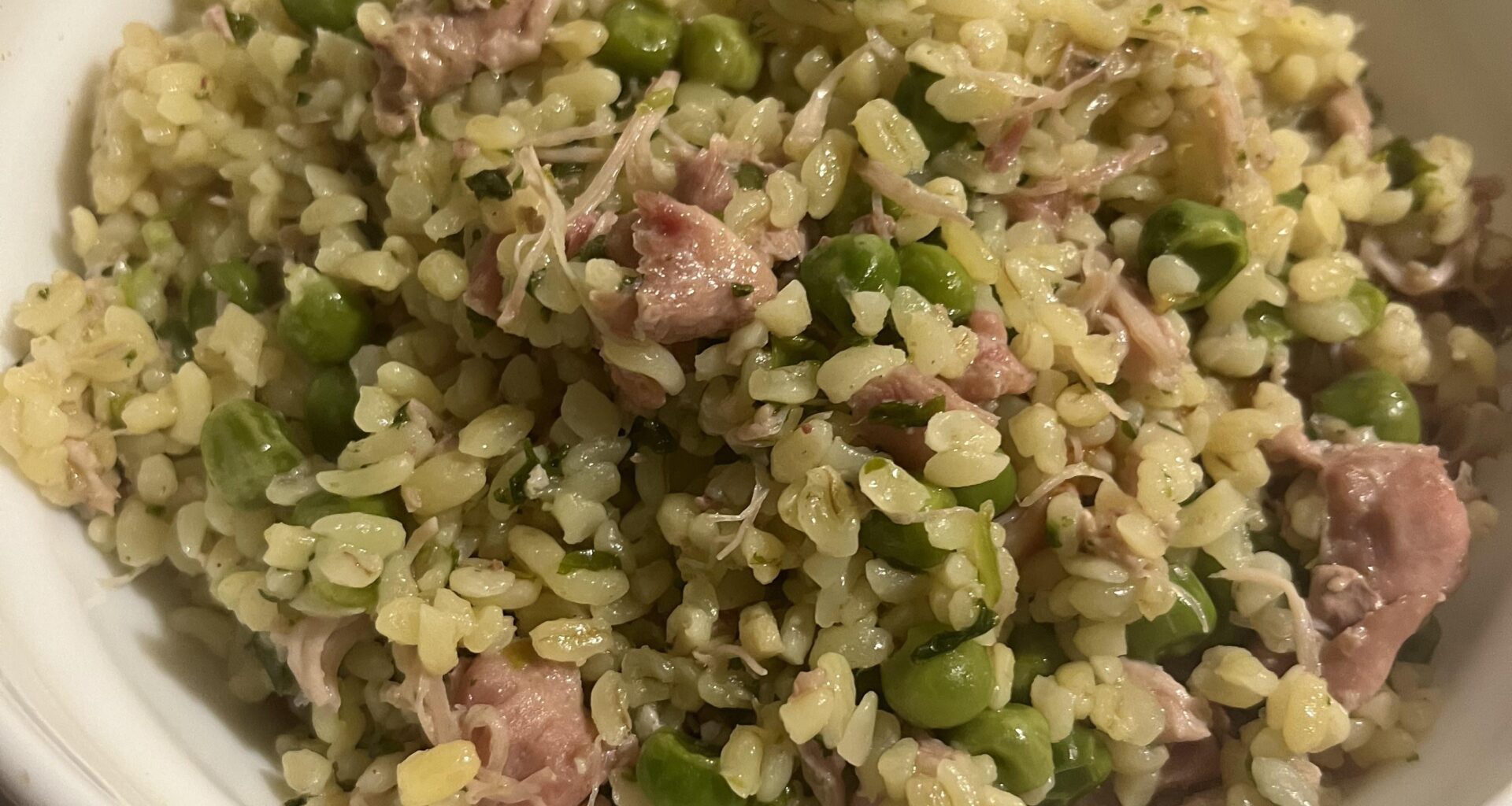 unidentified slop (bulgur with spinach, peas and canned chicken, boosted with butter, msg and sriracha) for the next 2 days
