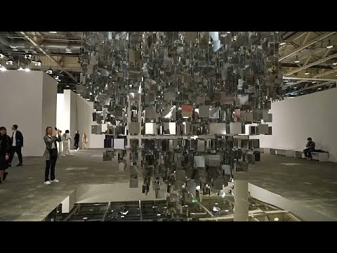 Art Basel : la grande foire d'art de Bâle va ouvrir ses portes au public | euronews 🇫🇷