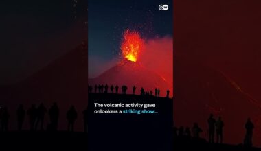 Italy's Mount Etna erupts after a four-year silence | DW News