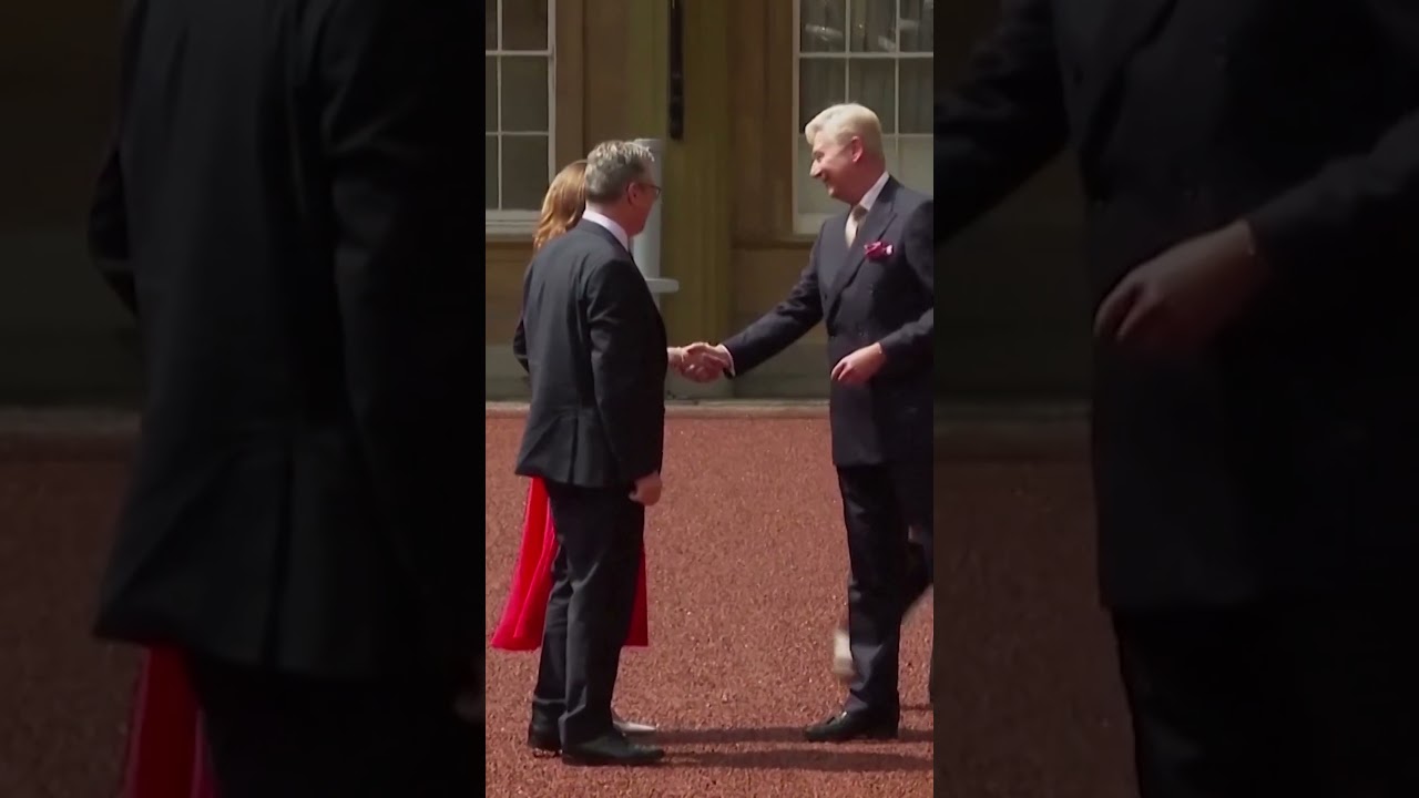 Sir Keir Starmer arrives at Buckingham Palace to meet with the king following election win. #thesun