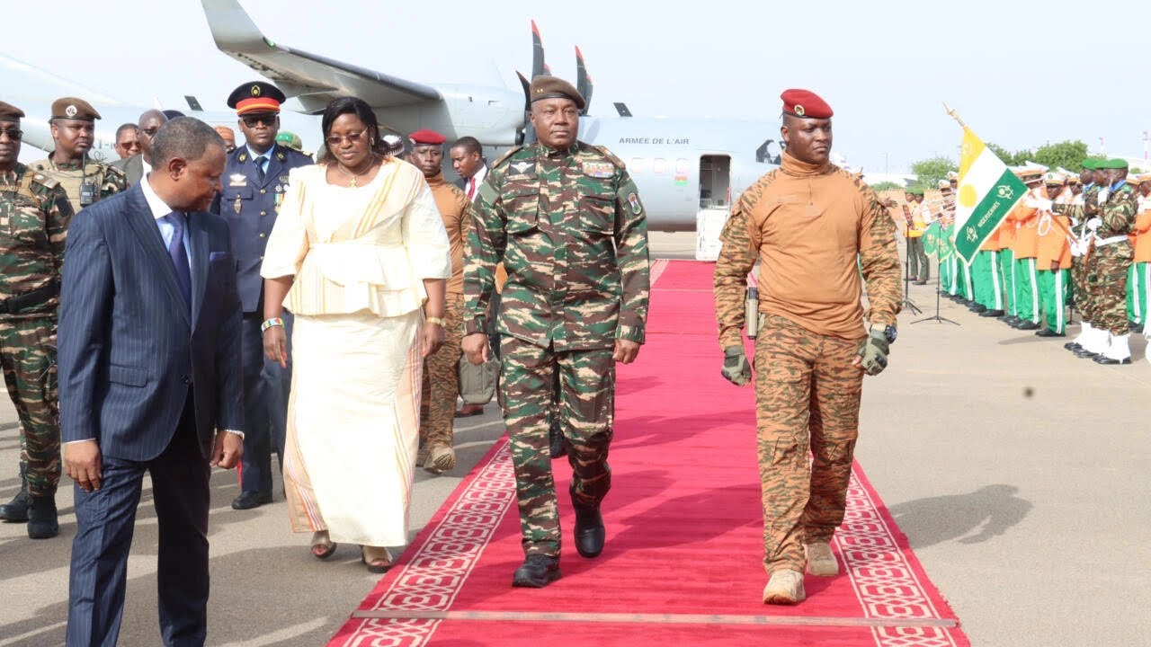 Niger, Mali, Burkina Faso seek to boost cooperation • FRANCE 24 English