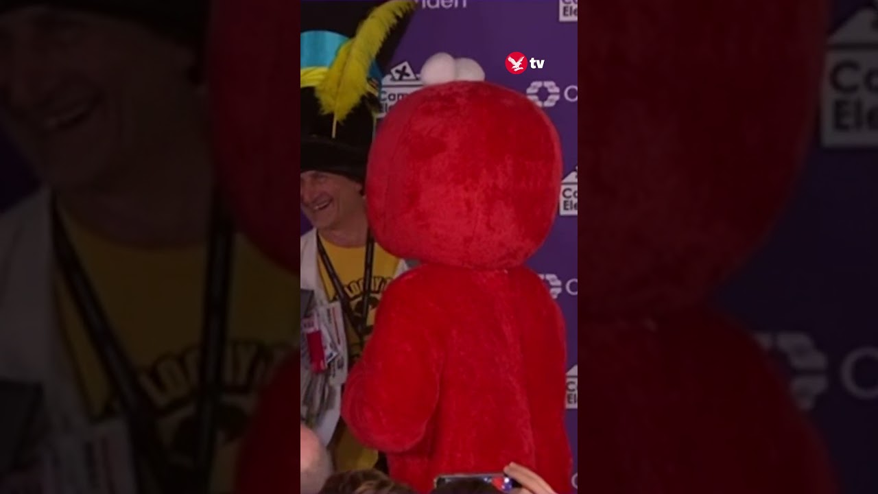 'Elmo' congratulates Keir Starmer #news #politics #shorts