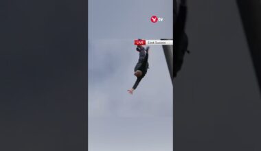Ed Davey bungee jumps #news #politics #shorts