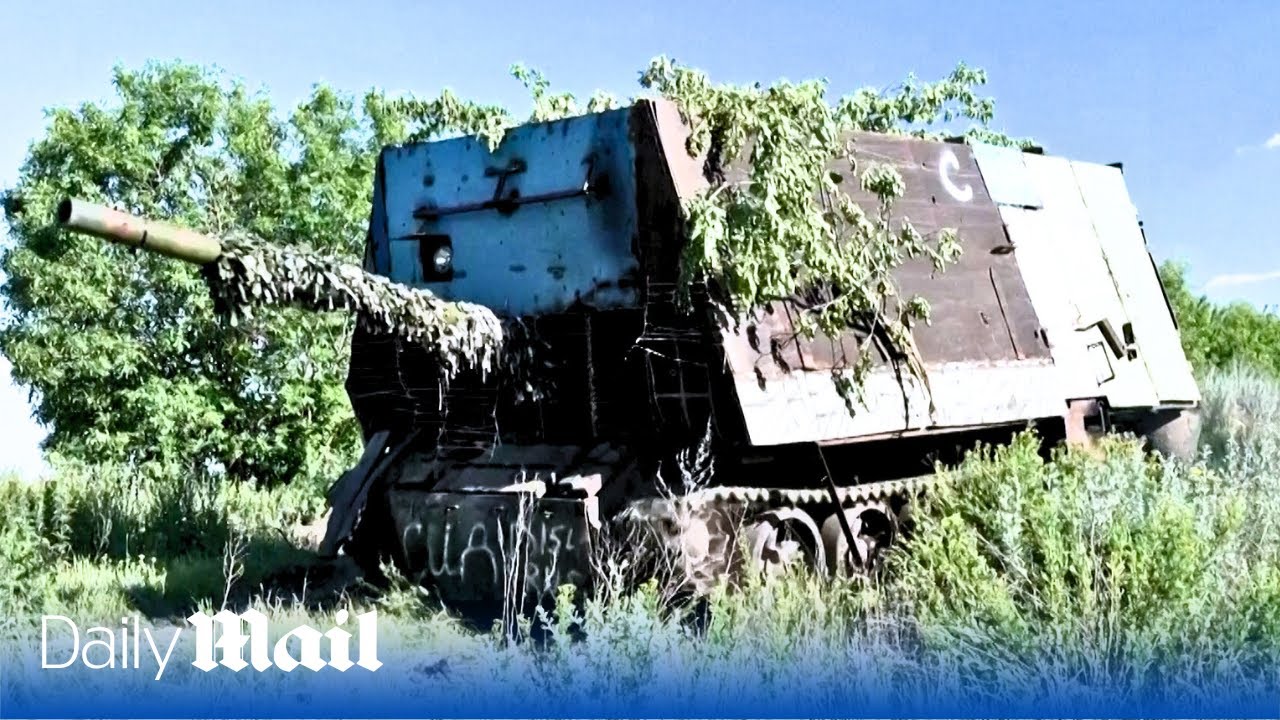 Ukrainian soldiers capture Russian 'turtle' tank and its crew near Klishchiivka, Donetsk Oblast