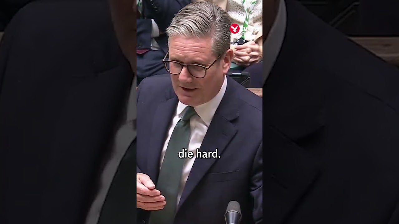 Starmer accidentally calls Sunak 'prime minister' 🗯️ #politics #shorts