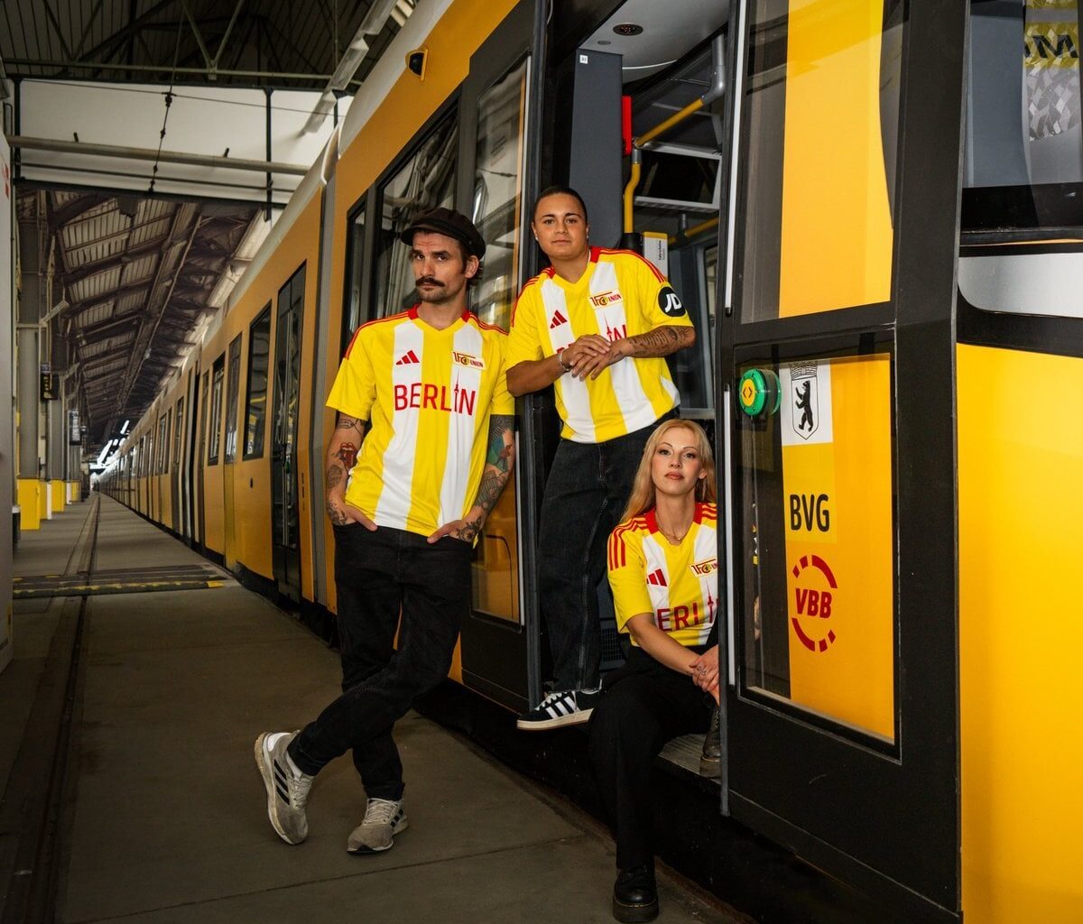 Union Berlin stellt Ausweichtrikot vor: bis der neue Sponsor feststeht, sind die Trikots mit dem Schriftzug "Berlin" erhältlich